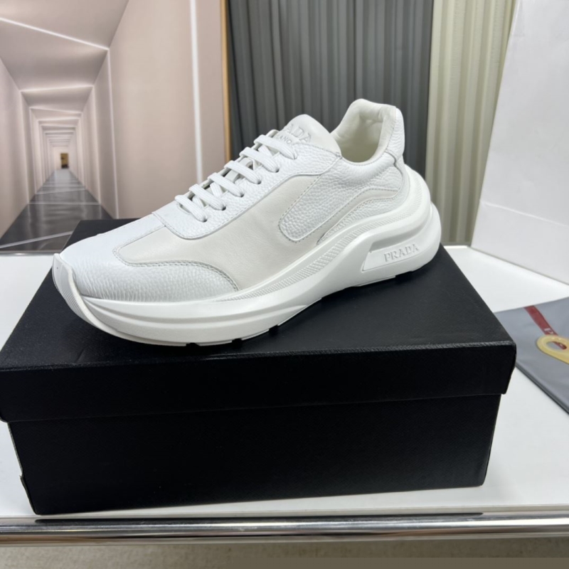 Pra*a casual shoes